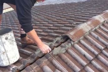 house gutter cleaning